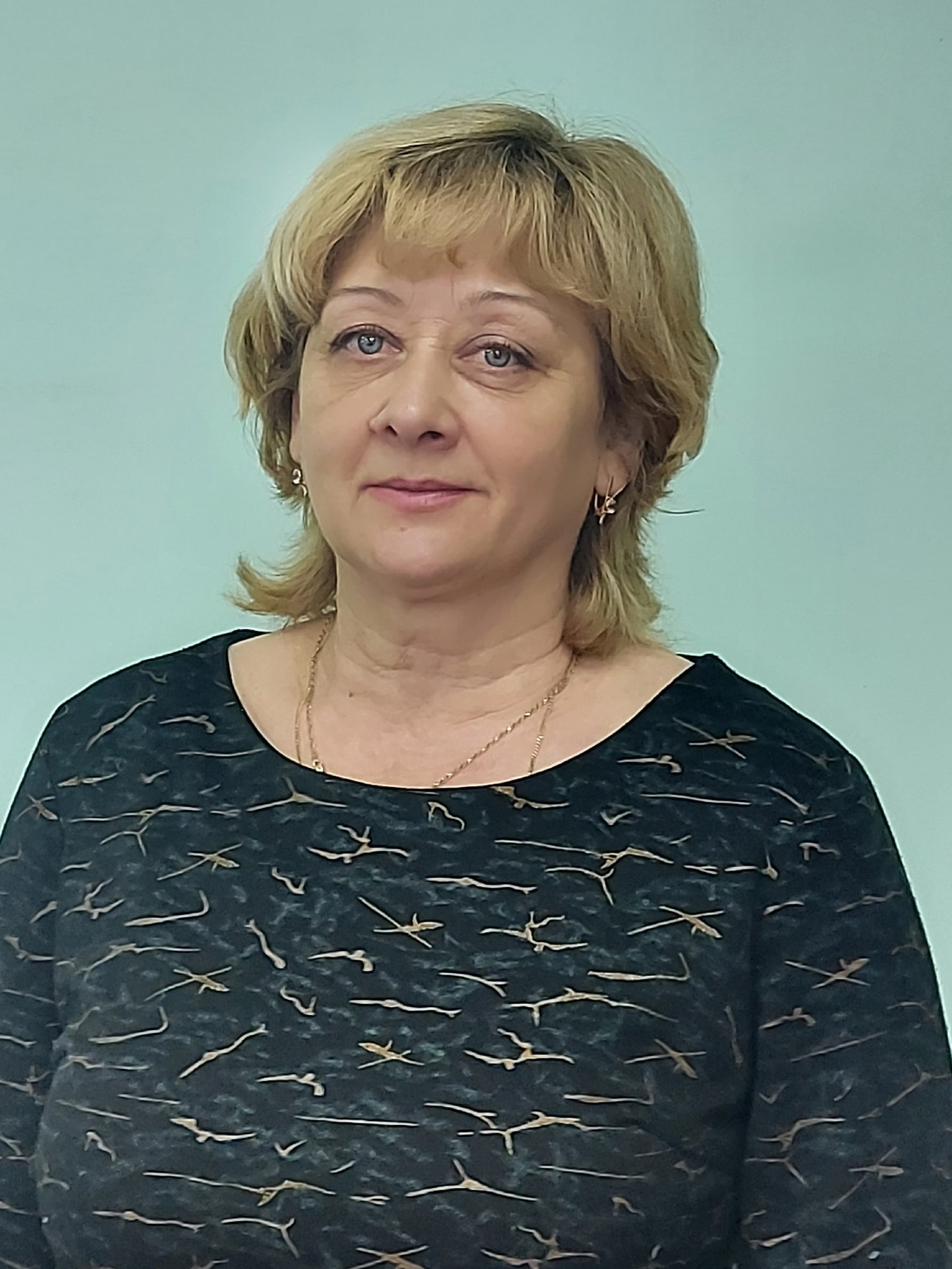 Дубова Елена Владимировна.